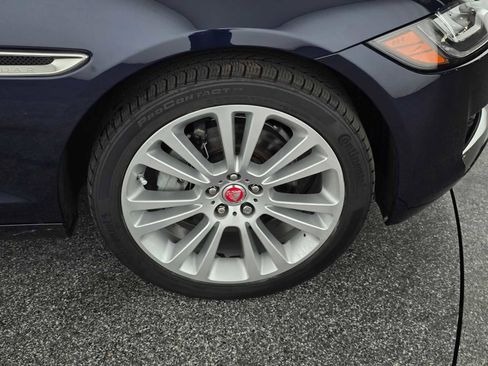 Used 2019 Jaguar XF Prestige image 17