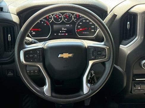 Used 2022 Chevrolet Silverado 2500 Custom w/ Custom Convenience Package AWD/4WD image 13