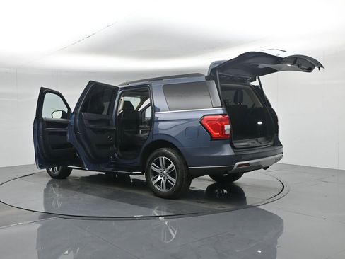 Used 2023 Ford Expedition XLT image 45