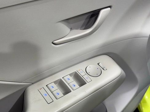 Used 2024 Hyundai Kona SEL image 14