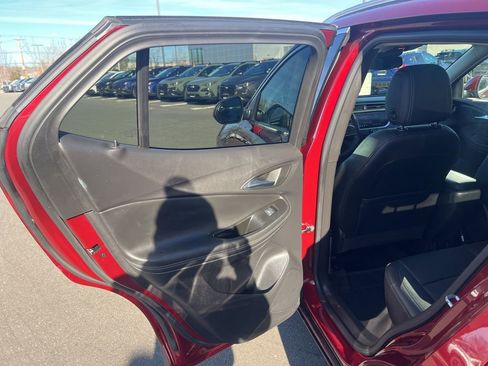 Used 2023 Buick Encore GX Essence w/ Experience Buick Package image 29