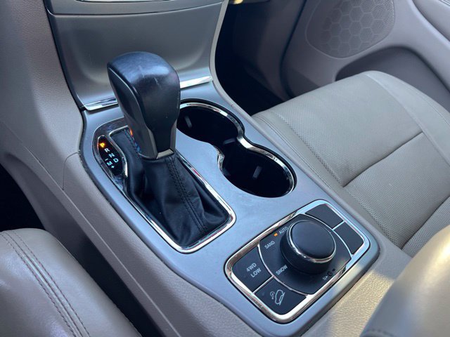 Used 2018 Jeep Grand Cherokee Limited w/ Luxury Group II AWD/4WD image 18