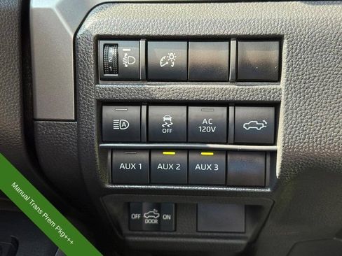 Used 2024 Toyota Tacoma TRD Off-Road AWD/4WD image 30