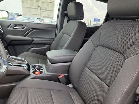 New 2026 GMC Canyon Elevation w/ Convenience Package image 14