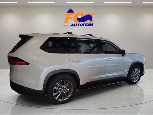 New 2026 Toyota Grand Highlander AWD image 5