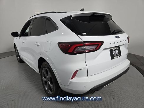Used 2023 Ford Escape ST-Line w/ Tech Pack #1 AWD/4WD image 4