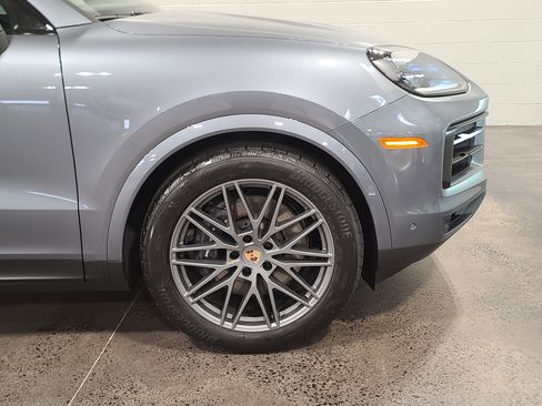 New 2026 Porsche Cayenne image 11