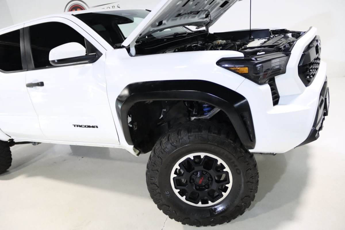 Used 2024 Toyota Tacoma TRD Off-Road AWD/4WD image 66