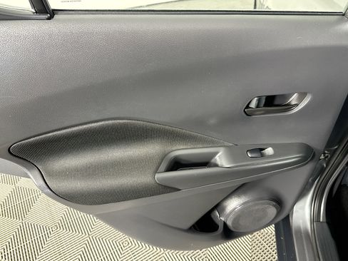 Used 2021 Nissan Kicks S image 25