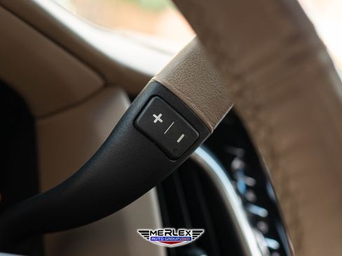 Used 2019 Cadillac Escalade ESV Platinum image 29