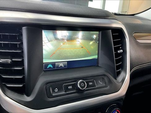 Used 2018 GMC Acadia SLE AWD/4WD image 14