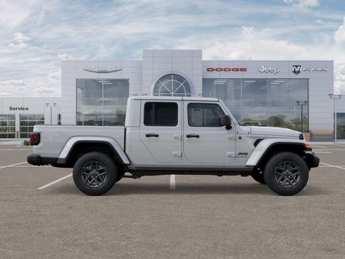 New 2026 Jeep Gladiator Sport image 47