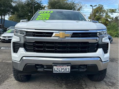 Used 2023 Chevrolet Silverado 1500 LT image 2
