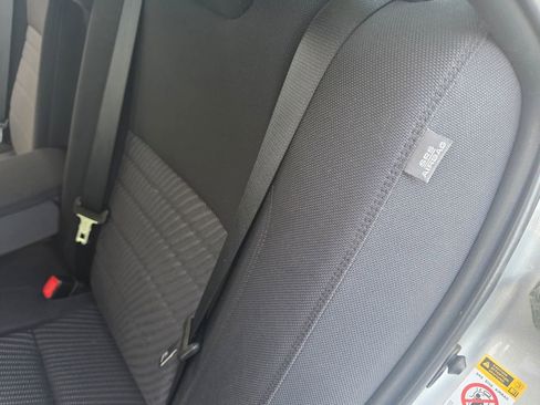 Used 2016 Toyota Camry LE image 35