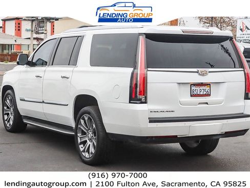 Used 2016 Cadillac Escalade ESV 4WD image 6