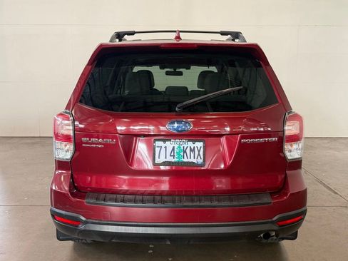Used 2018 Subaru Forester 2.5i Premium AWD/4WD image 5