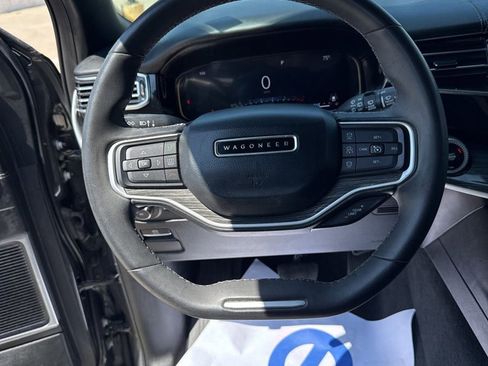 Used 2022 Jeep Wagoneer Series II w/ Premium Group I image 37