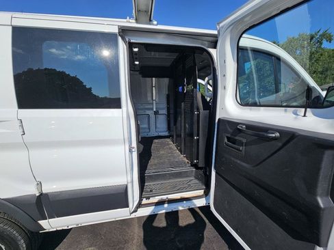 Used 2018 Ford Transit 250 130 Low Roof w/ Exterior Upgrade Package RWD image 24