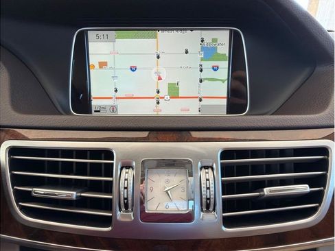 Used 2014 Mercedes-Benz E 350 4MATIC Sedan image 21