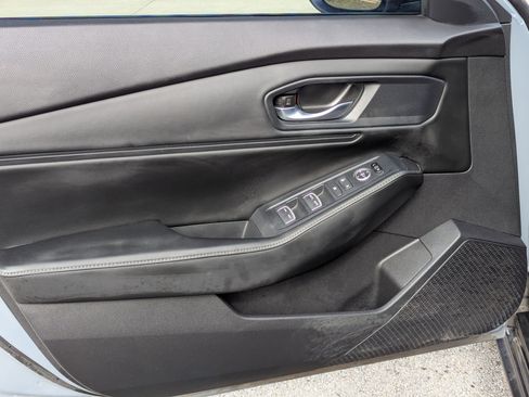 Used 2023 Honda Accord Sport image 11