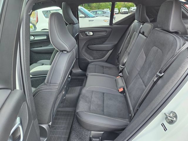 Certified 2026 Volvo EX40 Ultra AWD/4WD image 13