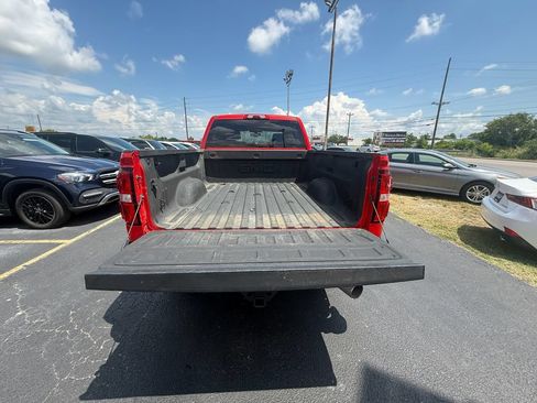 Used 2018 GMC Sierra 3500 SLE w/ SLE Preferred Package AWD/4WD image 5