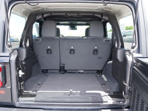 Used 2026 Jeep Wrangler Unlimited Rubicon AWD/4WD image 6
