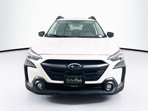 Used 2025 Subaru Outback Premium AWD/4WD image 2