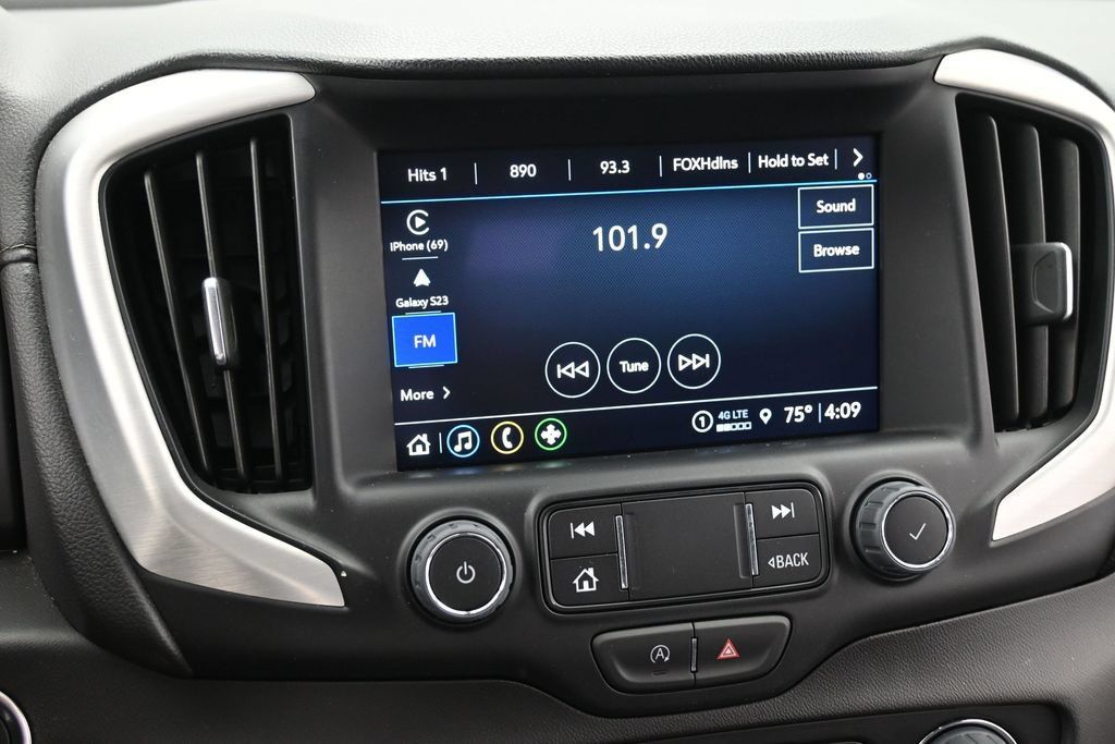 Used 2024 GMC Terrain SLT FWD image 9