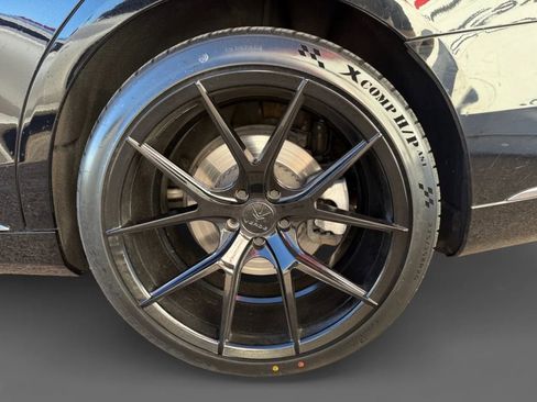 Used 2017 Mercedes-Benz S 550 Sedan image 26