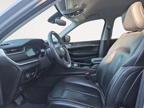 Used 2022 Jeep Grand Cherokee Limited AWD/4WD image 11