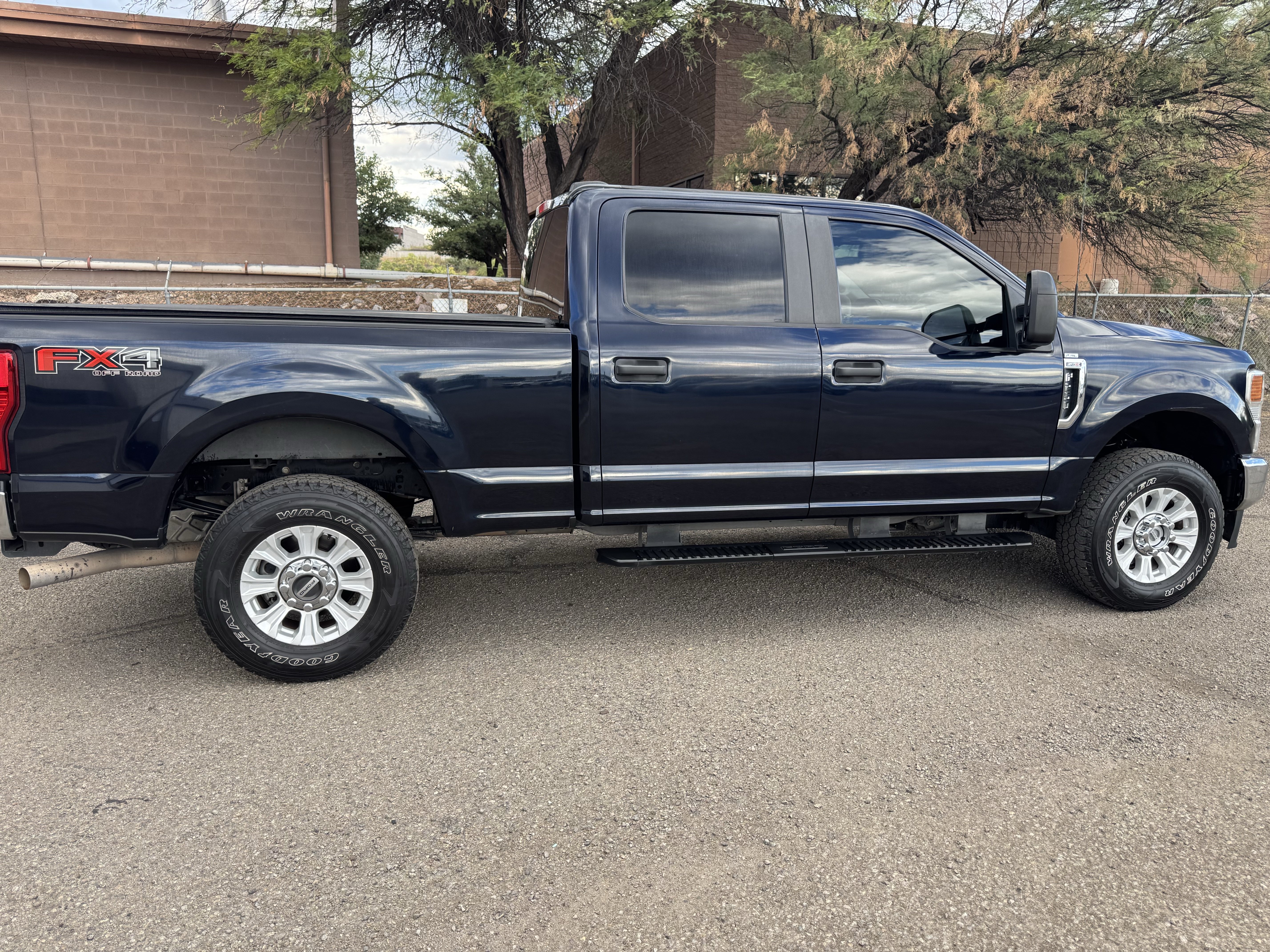Used 2021 Ford F250 XL w/ STX Appearance Package AWD/4WD image 9