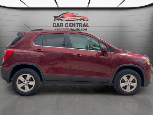 Used 2016 Chevrolet Trax LT AWD/4WD image 6