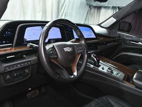 Used 2023 Cadillac Escalade ESV Sport Platinum AWD/4WD image 20