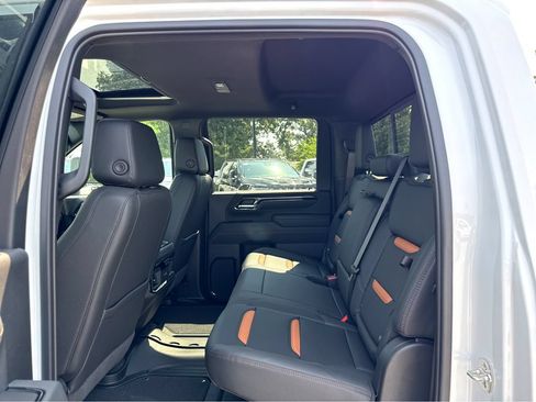 New 2026 GMC Sierra 2500 AT4 w/ AT4 Premium Plus Package AWD/4WD image 7