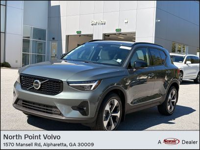 New 2026 Volvo XC40 B5 Plus w/ Climate Package