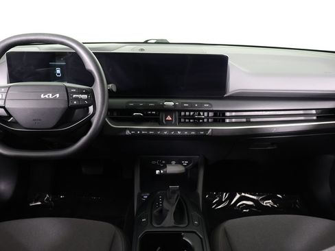 Used 2025 Kia K4 FWD image 33