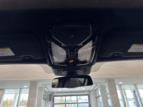 Used 2022 BMW X7 M50i image 39