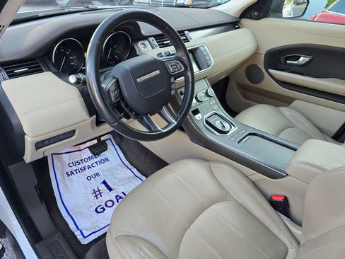 Used 2019 Land Rover Range Rover Evoque AWD/4WD image 9
