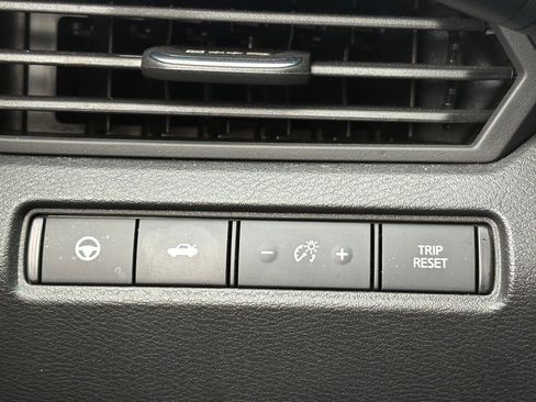 Certified 2023 Nissan Altima 2.5 SV w/ SV Premium Package image 18