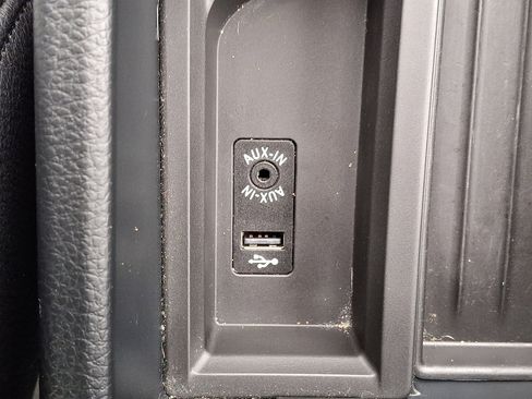 Used 2014 BMW 320i xDrive Sedan image 26