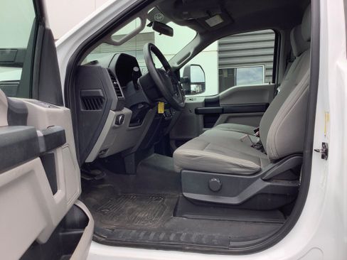 Used 2019 Ford F350 XL w/ XL Value Package AWD/4WD image 7