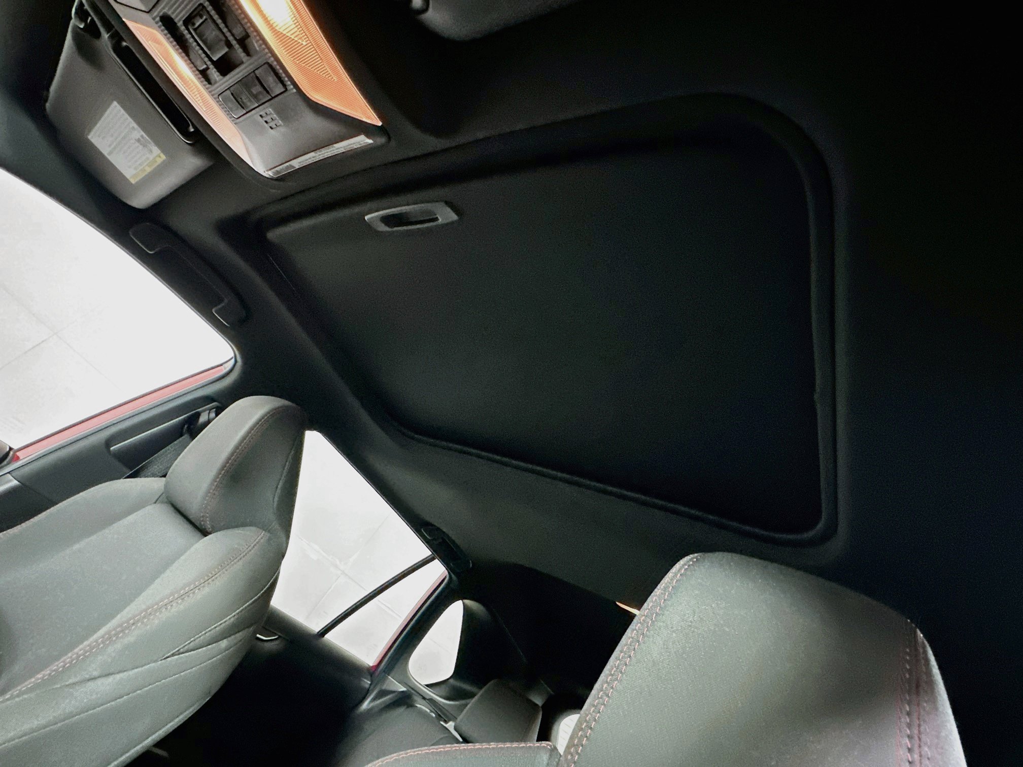 Used 2021 Toyota RAV4 SE w/ Weather & Moonroof Package AWD/4WD image 25