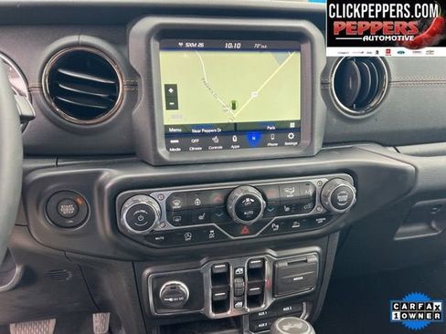 Used 2022 Jeep Wrangler Unlimited Sahara AWD/4WD image 12
