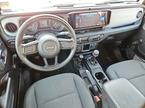 Used 2024 Jeep Wrangler Unlimited Sport AWD/4WD image 11