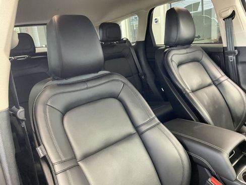 Used 2023 Lincoln Corsair Reserve w/ Equipment Group 201A image 14