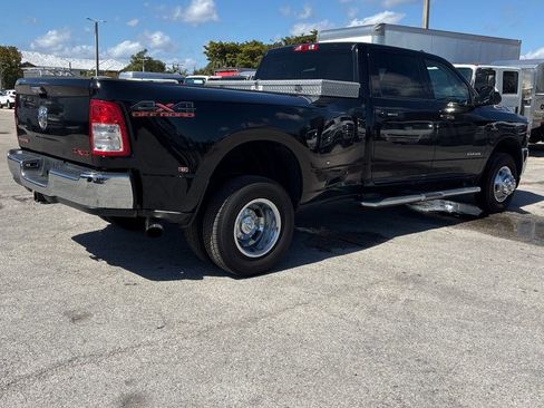 Used 2019 RAM 3500 Big Horn image 6