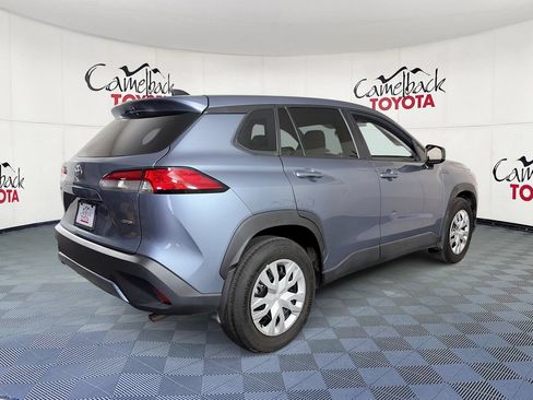 Used 2024 Toyota Corolla Cross L AWD/4WD image 7