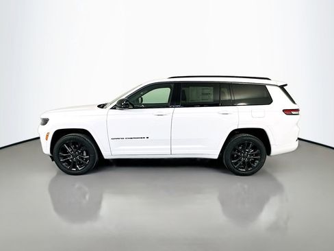 New 2026 Jeep Grand Cherokee L Limited AWD/4WD image 4