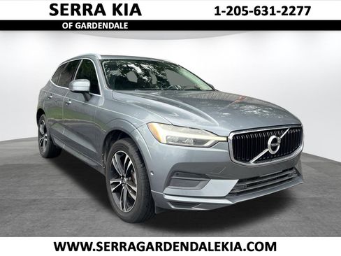 Used 2018 Volvo XC60 T5 Momentum w/ Vision Package AWD/4WD image 1